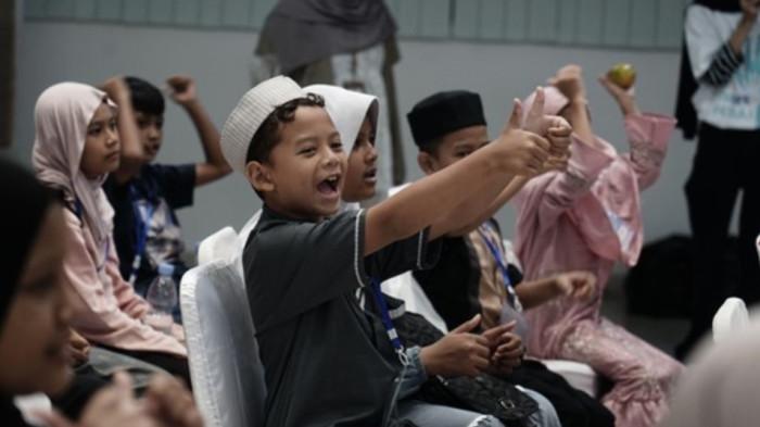 4Dompet Dhuafa dan Tokio Marine Life Peduli Ajak Penai Belanja Perlengkapan Sekolah