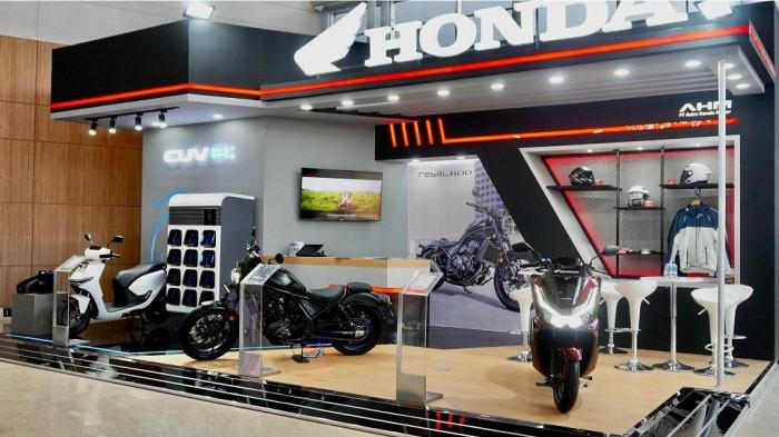4Motor Berteknologi Tinggi dan Skutik Terlaris Honda BeAT Hadir di GIIAS 2025