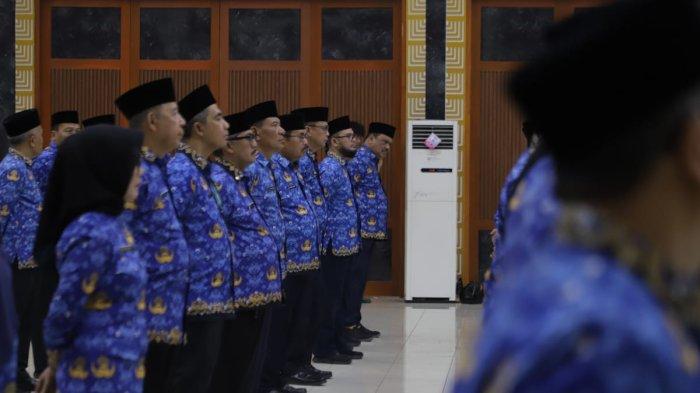 Ilustrasi Aparatur Sipil Negara (ASN) di lingkungan pemerintah Kabupaten Bandung melaksanakan deklarasi dan penandatanganan netralitas, jelang Pilkada Serentak November 2024 mendatang