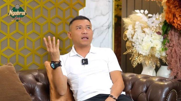 Musisi Anang Hermansyah menjadi sorotan warganet setelah cuplikan video podcast bersama Ghea Indrawari beredar viral di media sosial.