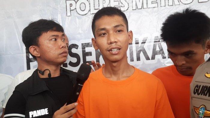 Andra bin Bonan (28), begal motor yang seret perempuan saat mempertahankan kendaraan dijumpai di Polsek Cikarang Barat, Senin (4/3/2024).