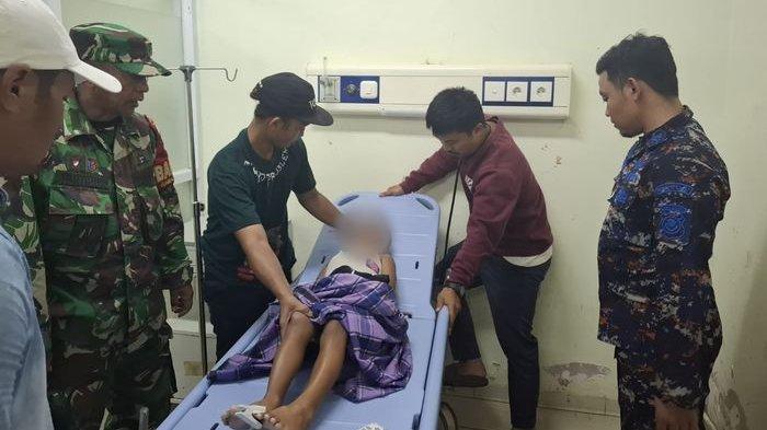 MENINGGAL DUNIA - Bagja Nurjaman (6) saat berada di RSUD Pameungpeuk. Bagja meninggal dunia setelah tenggelam karena tangannya terjebak di saluran pembuangan air kolam renang Hotel ANB, Pameungpeuk, Garut, Minggu (23/2/2025).