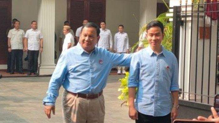 Bakal Calon Presiden dan Calon Wakil Presiden, Prabowo Subianto dan Gibran Rakabuming Raka telah tiba di rumah Prabowo di Jalan Kertanegara 4, Jakarta Selatan, Rabu (25/10/2023). (Tribunnews.com/Abdi Ryanda Shakti)