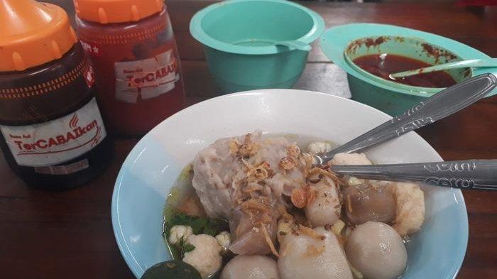 Baso Aci Tercabaikan di Food Court Pasar Modern Sinpansa Summarecon Bandung, Sabtu (2/3/2024).