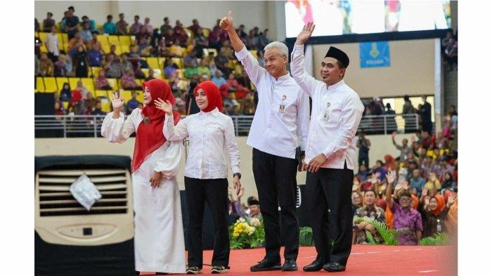 Berpamitan Dihadapan Ribuan Orang, Warga Mengaku Jateng Alami Kemajuan Saat Kepemimpinan Ganjar
