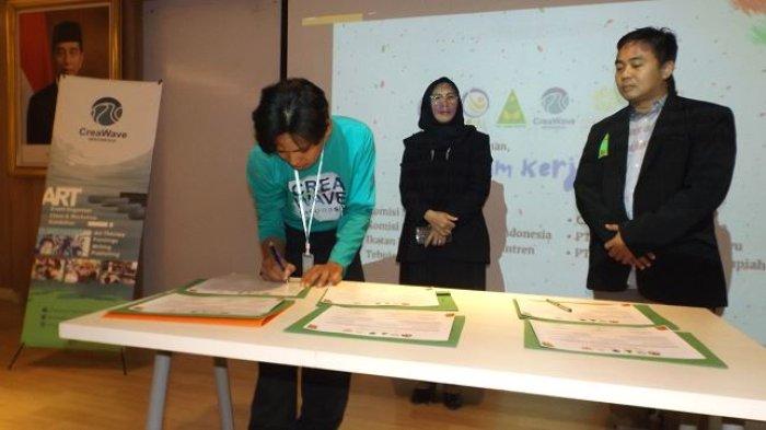 Penandatanganan Piagam Kerjasama antara CWI dan stakeholder lain