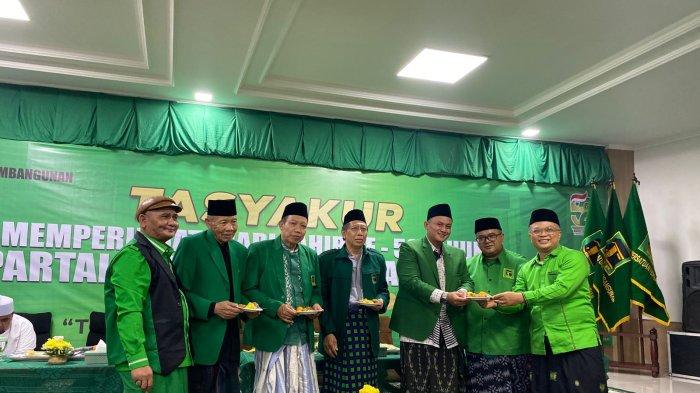 Dewan Pimpinan Wilayah Partai Persatuan Pembangunan (DPW PPP) Jawa Barat menggelar peringatan hari lahir (harlah) ke-52 di Jalan Pelajar Pejuang No 45, Kota Bandung pada Minggu (5/1/2025). Nappisah/Tribunjabar 