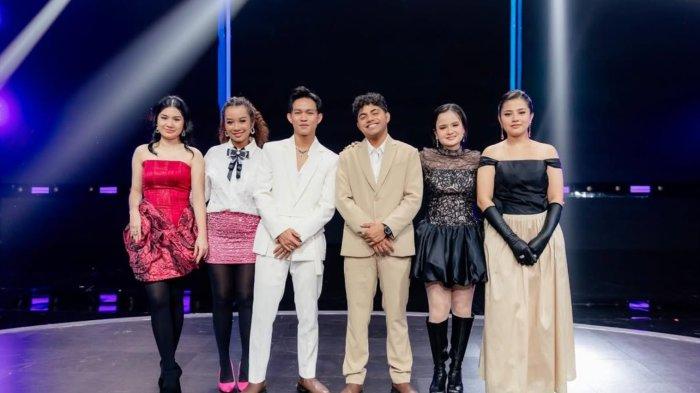 HASIL INDONESIAN IDOL -  Para peserta yang lolos di babak Spektakuler Show 8 Indonesian Idol 2025 tadi malam, Senin (17/3/2025). - Berikut hasil Indonesian Idol Top 7 di babak Spektakuler Show 8, peserta yang bawakan lagu Bernadya tereliminasi