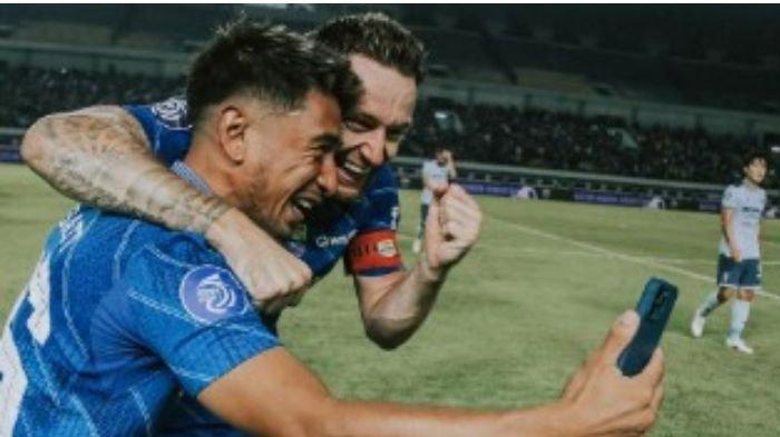 Daisuke Sato Marc Klok