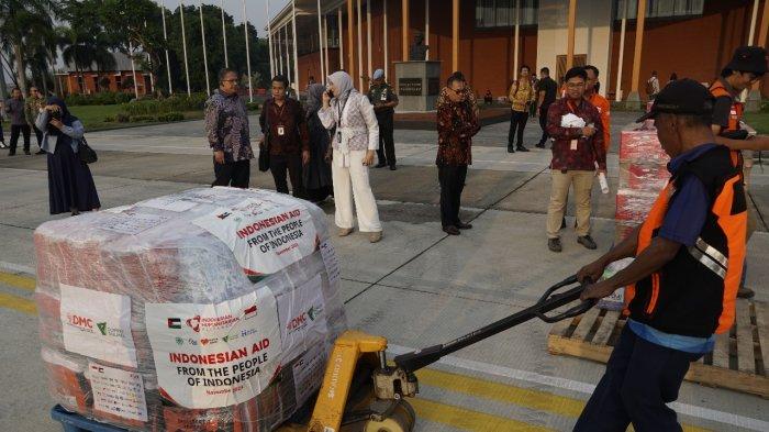 Dompet Dhuafa melalui asosiasi Indonesian Humanitarian Alliance (IHA) kembali mengirimkan bantuan tahap II untuk warga Palestina. Pelepasan bantuan dilakukan oleh Presiden Republik Indonesia Joko Widodo di Pangkalan TNI Angkatan Udara, Halim Perdanakusuma, Jakarta, Senin (20/11/2023).
