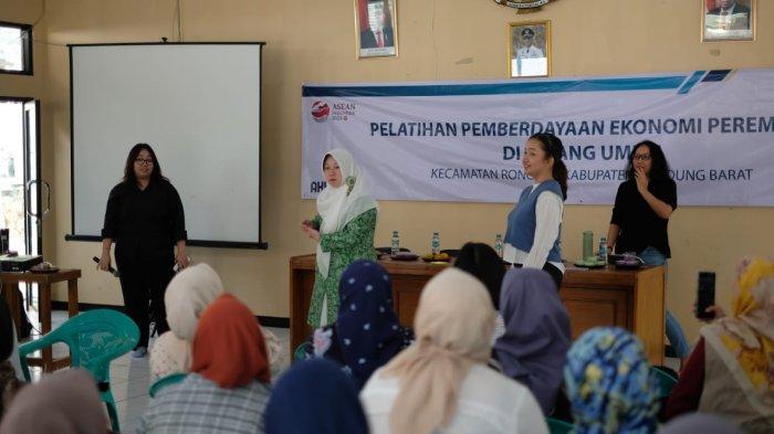 PLN Unit Induk Pembangunan Jawa Bagian tengah (PLN UIP JBT) secara konsisten menjalankan program kesetaraan gender bagi perempuan di wilayah pembangunan PLTA Upper Cisokan Pumped Storage (UCPS).