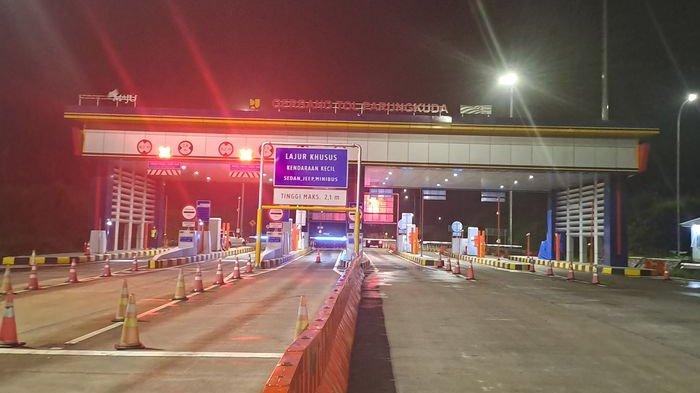 Gerbang tol dari arah Sukabumi menuju Jakarta ditutup pada Rabu (3/4/2024) malam.