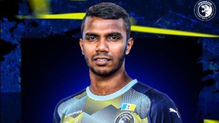 BERPINDAH KLUB - Gopi Rizqi saat diumumkan berpindah ke Penang FC dari Sarawak United. Sosok mantan pemain Timnas Sepak Bola Malaysia ini menjadi sorotan viral setelah memilih banting setir berjualan es saat Ramadhan.
