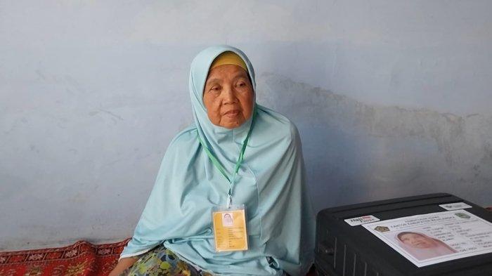 Hermat Kipli Abdul Ghani saat ditemui di kediamannya di Desa Pasir, Kecamatan Palasah, Kabupaten Majalengka, Senin (3/6/2024).