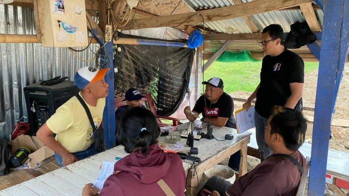 Jajaran Satreskrim Polres Subang menangkap para pelaku pemerasan atau pungutan liar yang beraksi di kawasan pabrik keramik PT Superior Porcelain Sukses di Jalan Cipeundeuy-Pabuaran, Desa Kedawung, Kecamatan Pabuaran, Subang, pada Sabtu (22/3/2025) sore.