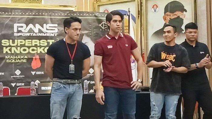 Jefri Nichol dan El Rumi bertemua dalam jumpa pers Superstar Knockout di Gedung Kemenpora Senayan, Rabu (18/10/2023).