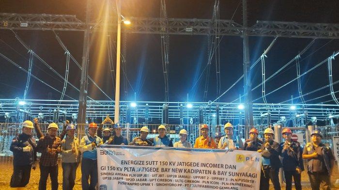PT PLN (Persero) Unit Induk Pembangunan Jawa bagian Tengah (UIP JBT) berhasil merampungkan tiga proyek pembangunan infrastruktur kelistrikan di Jawa Barat. Keberhasilan ini ditandai dengan rampungnya proses pemberian tegangan pertama (energize) pada ketiga infrastruktur tersebut.