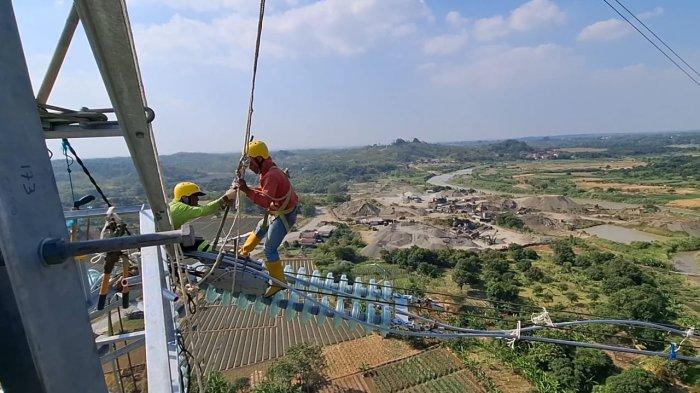 PT PLN (Persero) Unit Induk Pembangunan Jawa bagian Tengah (UIP JBT) berhasil merampungkan tiga proyek pembangunan infrastruktur kelistrikan di Jawa Barat. Keberhasilan ini ditandai dengan rampungnya proses pemberian tegangan pertama (energize) pada ketiga infrastruktur tersebut.