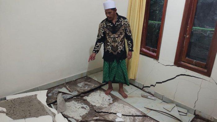 Jumlah warga terdampak pergerakan tanah di Desa Waringinsari, Kecamatan Takokak, Kabupaten Cianjur bertambah dari sebanyak 257 Keluarga menjadi 279 Keluarga, Jumat (27/12/2024)