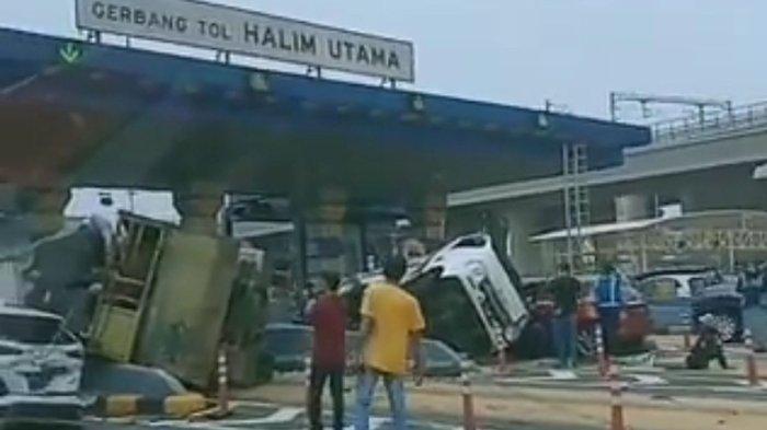 Kecelaaan beruntun di gerbang Tol Halim Uttama, Jakarta Timur, Rabu (27/3/2024) pagi disebabkan ada Truk Merah yang ugal-ugalan.