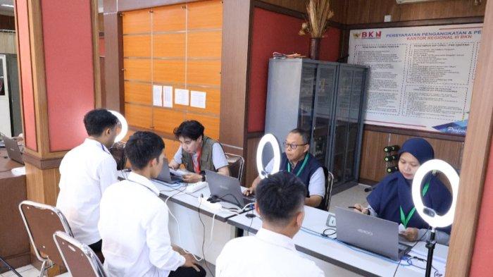  SKT CPPPTK - Kantor Wilayah Kementerian Agama Provinsi Jawa Barat berhasil melaksanakan Seleksi Kompetensi Teknis (SKT) Calon Pegawai Pemerintah dengan Perjanjian Kerja (PPPK) Tahap II pada Jumat – Senin 25-28  April 2025.