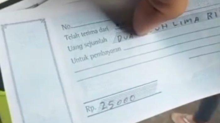 Foto bukti kuitansi pemalakan parkir tidak sesuai retribusi di Kota Sukabaumi, Minggu (4/5/2025).