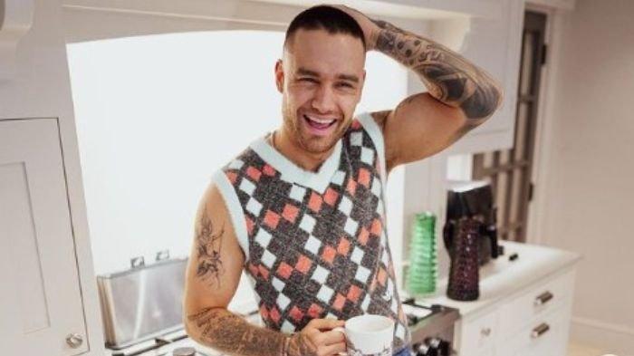Liam Payne meninggal dunia setelah jatuh dari balkon kamar hotelnya di Buenos Aires, Argentina, pada Rabu (16/10/2024) pukul 17.00 waktu setempat.