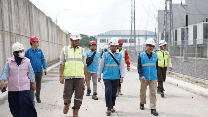 Manajemen PT PLN (Persero) Unit Induk Pembangunan Jawa Bagian Tengah (PLN UIP JBT)  melaksanakan kunjungan ke lokasi proyek Gardu Induk Transmisi Extra Tegangan Tinggi (GITET) 500 kV Ampel/Boyolali. Kunjungan ini merupakan bagian dari upaya PLN untuk memastikan lingkungan kerja yang aman dan sehat bagi semua pekerja proyek, dengan focus pada penerapan standar Keselamatan dan Kesehatan Kerja (K3).