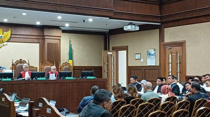 Mantan Tahanan Rumah Tahanan (Rutan) Cabang Komisi Pemberantasan Korupsi (KPK) Dono Purwoko mengaku dikunci di ruang isolasi sehingga tidak bisa menjalankan ibadah salat Jumat, Senin (2/9/2024).