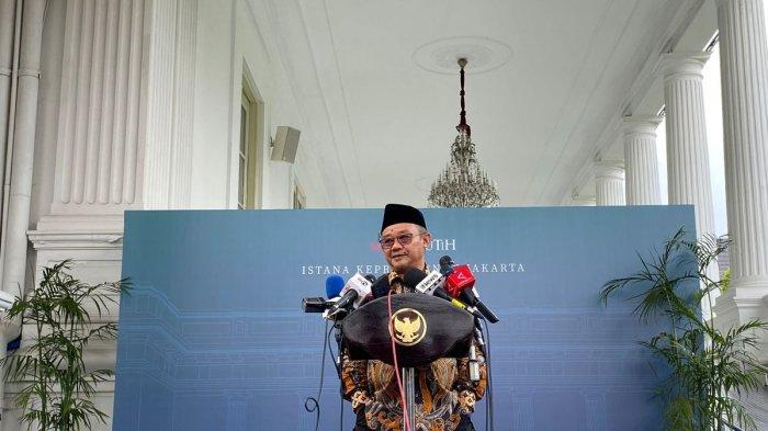 Menteri Pendidikan Dasar dan Menengah (Dikdasmen) Abdul Mu'ti di Kompleks Istana Kepresidenan Jakarta, Selasa (26/11/2024).