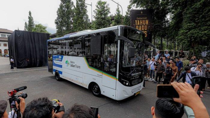 Feeder 1 Metro Jabar Trans Mulai Beroperasi, Gabungkan Angkot dan BRT Bandung