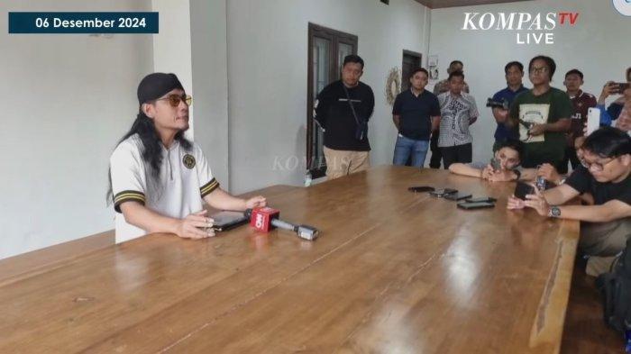 Miftah Maulana Habiburrahman menyatakan mundur dari jabatan sebagai Utusan Khusus Presiden setelah ucapannya kepada Sunhaji, penjual es teh.
