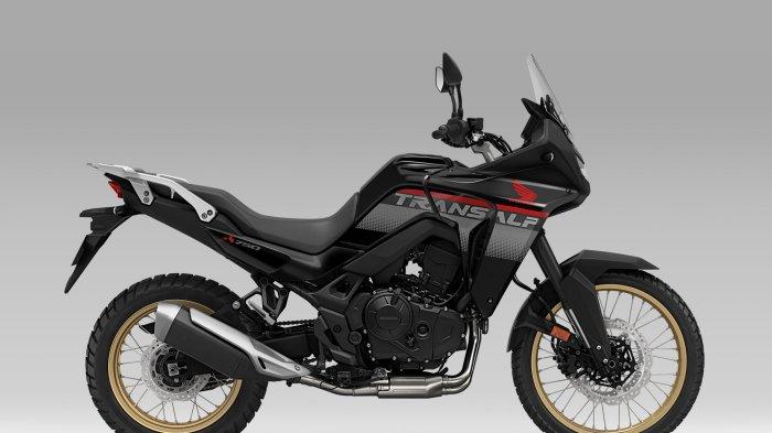 NEW XL750 TRANSALP -PT Astra Honda Motor (AHM) memperkuat lini big bike adventure touring melalui penyegaran New XL750 Transalp. Motor penjelajah tangguh kini hadir dengan tampilan desain baru dan fitur-fitur modern.