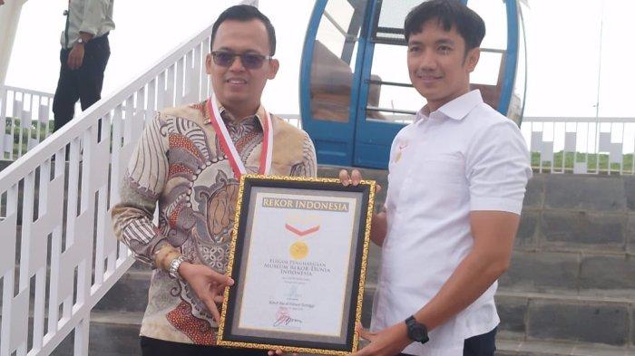 Nimo Eye berhasil memecahkan Rekor Muri sebagai  satu-satunya wahana kincir atau bianglala di Indonesia yang memiliki lokasi elevasi tertinggi berada di ketinggian 1400 mdpl (dari permukaan laut).