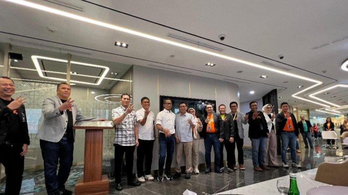 PT Bank Negara Indonesia (Persero) Tbk atau BNI melanjutkan komitmennya dalam transformasi layanan perbankan melalui peresmian Kantor Cabang dengan konsep Super Flagship pertama di kota Bandung.