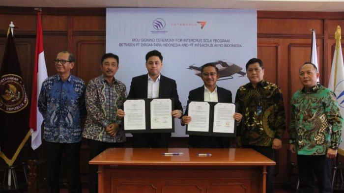 PT Dirgantara Indonesia (PTDI) sepakati Memorandum of Understanding (MoU) dengan PT Intercrus Aero Indonesia di Ruang Rapat Paripurna, Gedung Pusat Management (GPM) Lt. 9, PTDI Bandung. Perjanjian kerja sama tersebut ditandatangani Direktur Niaga, Teknologi & Pengembangan PTDI, Moh. Arif Faisal dengan Founder & CEO PT Intercrus Aero Indonesia, Jeremy Hasian Saragih, disaksikan Direktur Utama PTDI, Gita Amperiawan