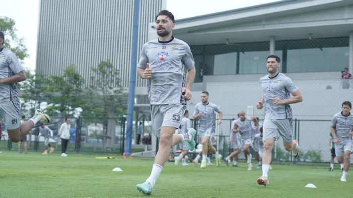 Pemain baru PERSIB, Frans Putros sudah berlatih bersama rekan-rekannya pada pemusatan latihan di Thailand.