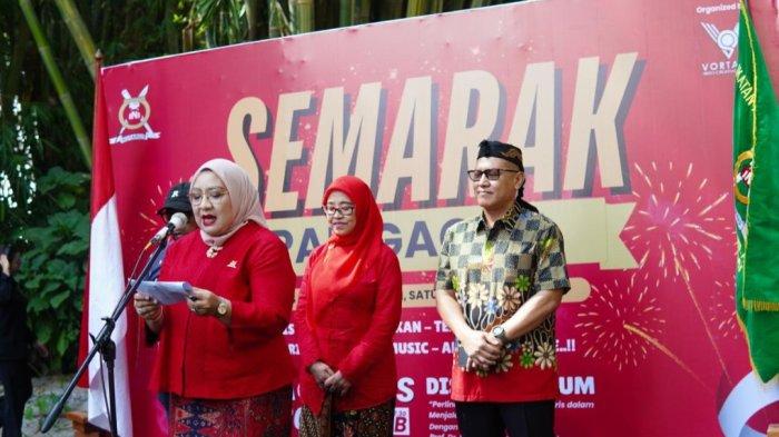 Pengurus Ikatan Notaris Indonesia (INI) wilayah Jawa Barat menggelar pertemuan antar daerah ke-1 dengan tema selaras dengan keguyuban satu milik kita semua (Semarak Gacita) di Kampung Sampireun, Kabupaten Garut, Jawa Barat, Kamis (1/8/2024).