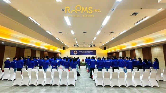 Rooms Inc D'Botanica Bandung yang berlokasi strategis di Jalan Djunjunan 143-149, Pasteur, Bandung, kini mempersembahkan solusi meeting premium dengan fleksibilitas yang mengesankan. 