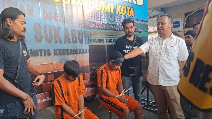 Saat kedua pelaku dihadirkan dalam konfrensi pers di Polres Sukabumi Kota