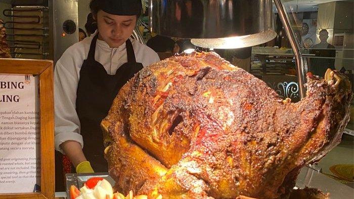 Hindia Feast makanan khas Timur Tengah dengan sajian tradisional dan dekorasi eksotis