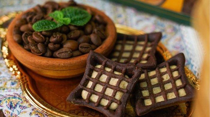 Sajian pie nastar Naslem rasa tiramisu.