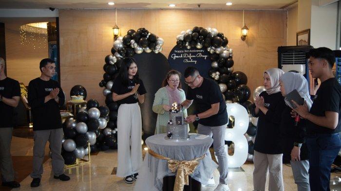 Hotel Grand Dafam Braga Bandung merayakan ulang tahun yang ke-3.