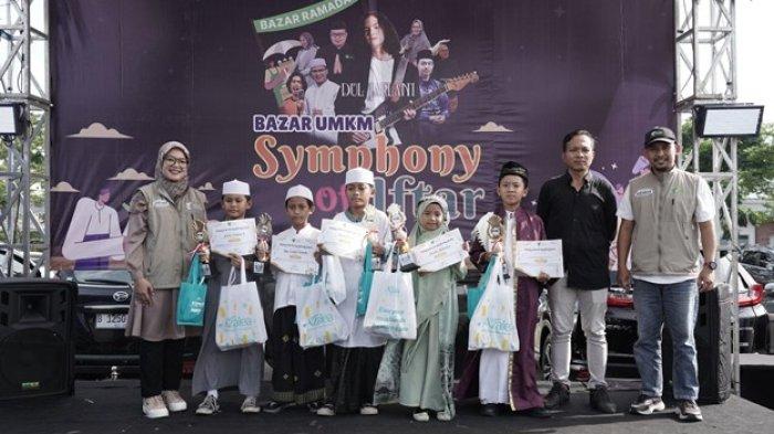 SYMPHONY OF IFTAR - Kemeriahan Bulan Ramadan semakin meningkat di pekan kedua. Ini seiring dengan hadirnya acara “Symphony of Iftar” sebagai Festival Ramadan yang dihelat oleh Dompet Dhuafa bersama PPJI (Persatuan Perusahaan Jasa Boga Indonesia), hingga CIBIS Park yang baru saja dibuka pada Rabu (12/03/2025), di CIBIS Park, Cilandak, Jakarta Selatan. Acara ini akan berlangsung selama tiga hari hingga 14 Maret 2025.
