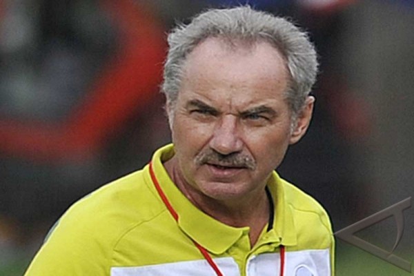 Alfred Riedl