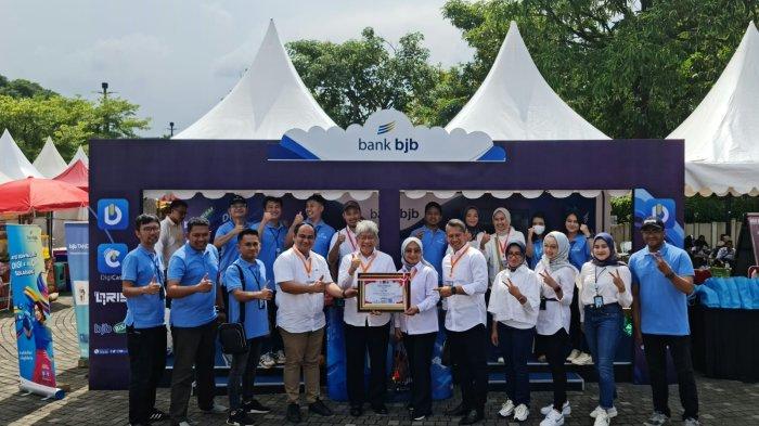 bank bjb Raih Penghargaan Sebagai Bank Peduli Perekonomian Masyarakat