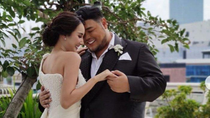 Foto-foto Cantik Bella Aprilia, Viral Foto Prewed dengan Ivan Gunawan