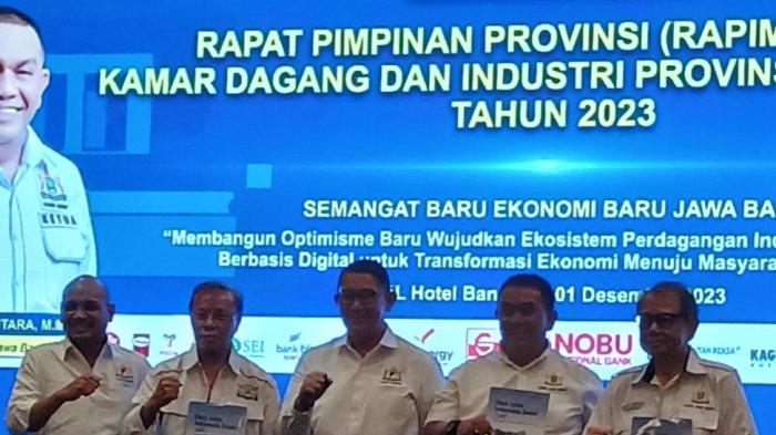 Pada Rapimprov Kadin Jawa Barat Tahun 2023 diluncurkan pula Buku Peta Jalan indonesia Emas 2045.