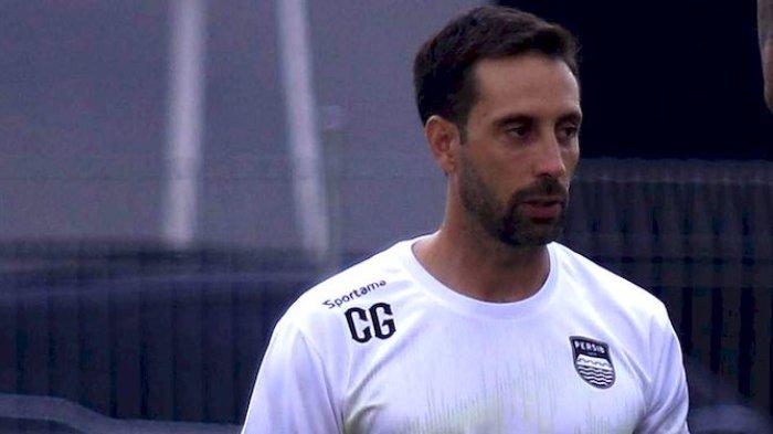 Carlos Grande Rodriguez, Asisten Pelatih Persib Bandung, yang program latihannya bikin ceria pemain.