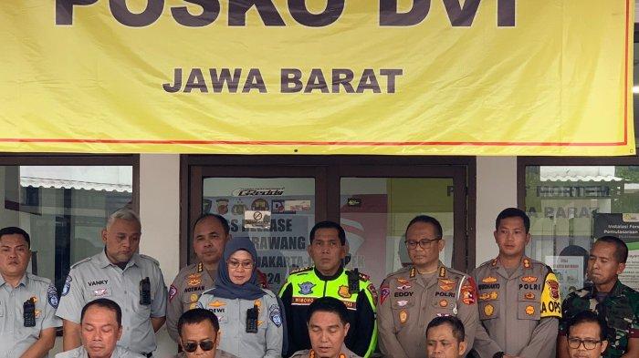 Kabid Humas Polda Jawa Barat, Kombes Pol Jules Abraham Abast di RSUD Karawang, Selasa (9/4/2024).